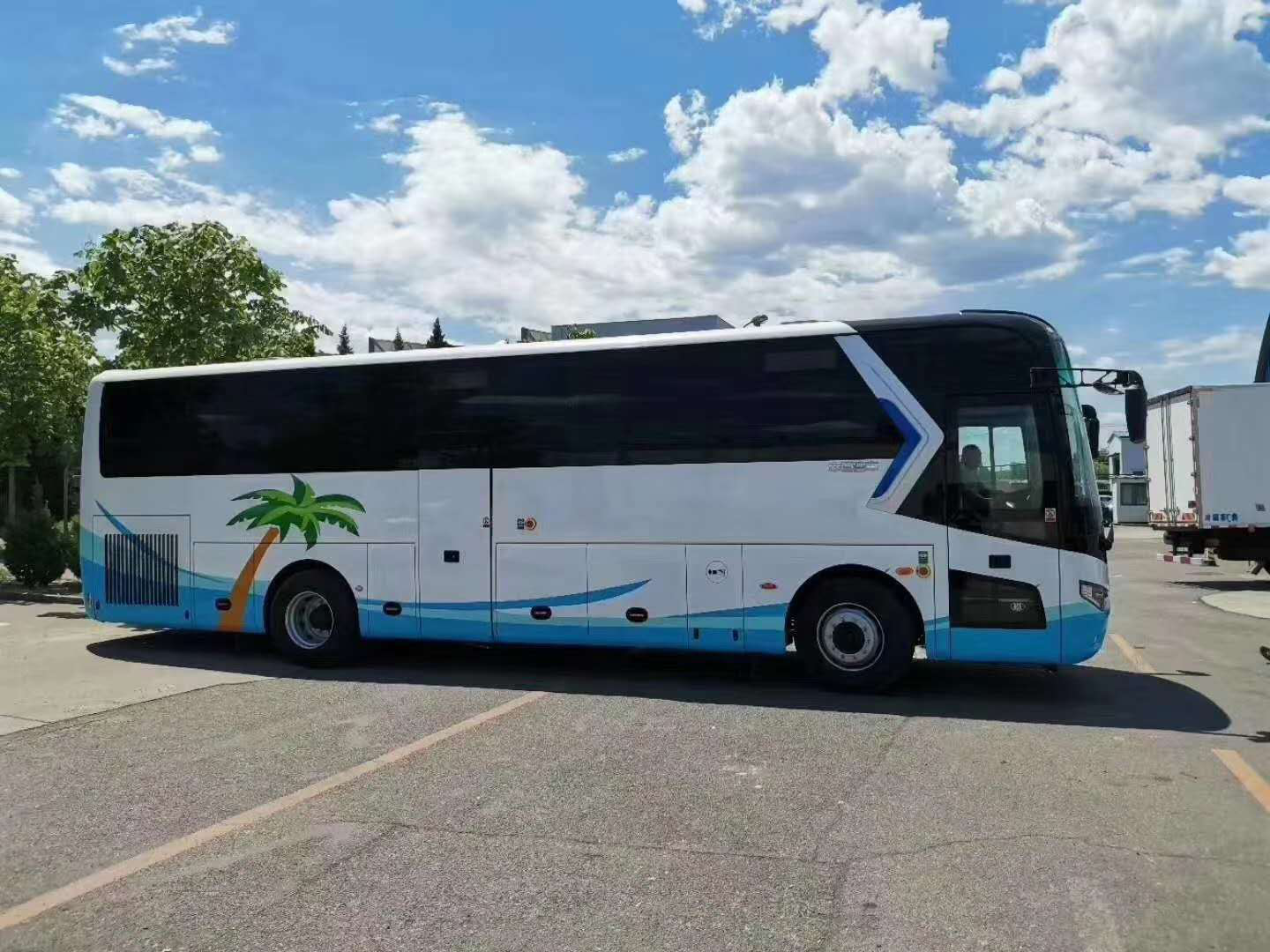 行業首款！中通廁所車亮相北京
